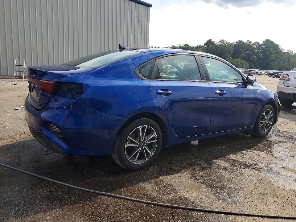 Photo 3 from auction – 2023 KIA FORTE with VIN 3KPF24AD4PE639416