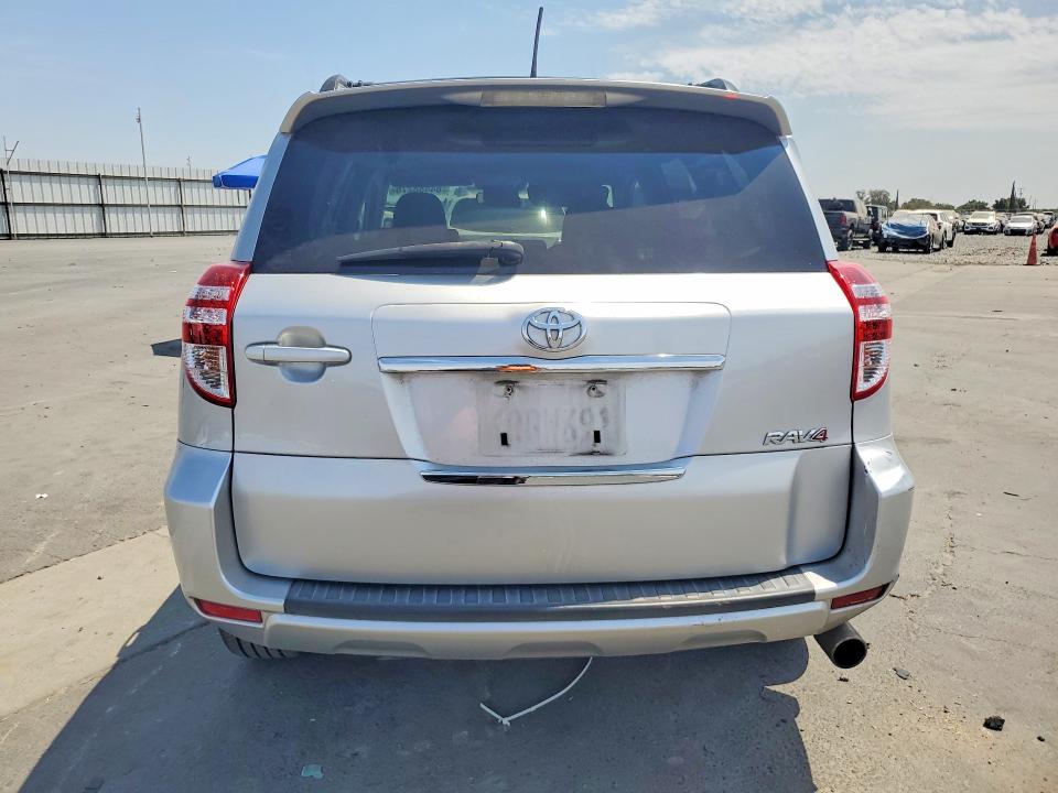 Photo 6 from auction – 2011 TOYOTA RAV4 with VIN JTMWF4DV4B5036916