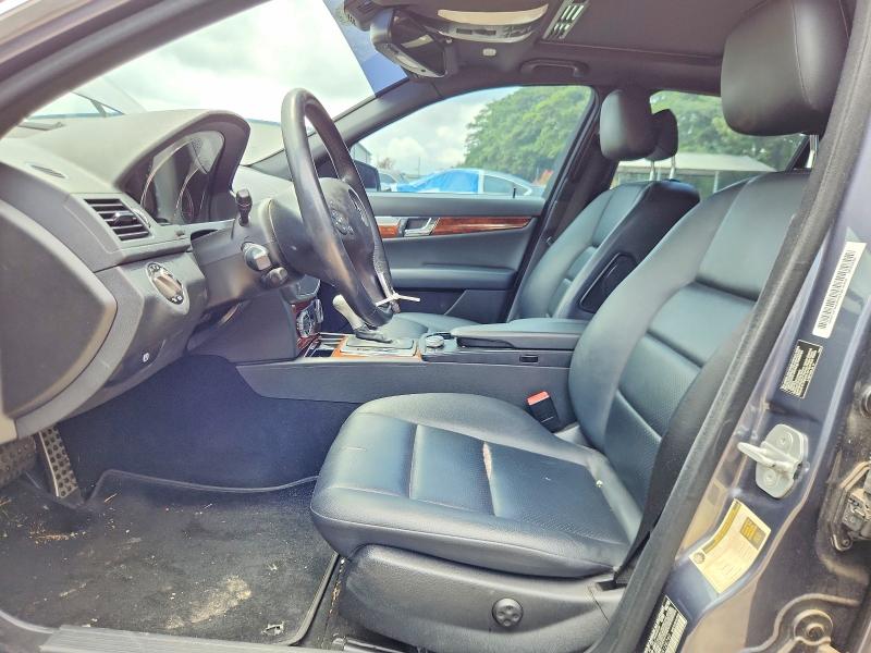 Photo 7 from auction – 2010 MERCEDES-BENZ C with VIN WDDGF5EBXAR128740