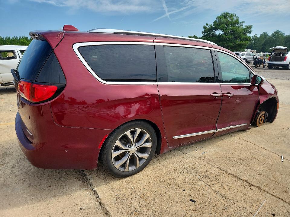 Photo 3 from auction – 2017 CHRYSLER PACIFICA with VIN 2C4RC1GG5HR650709