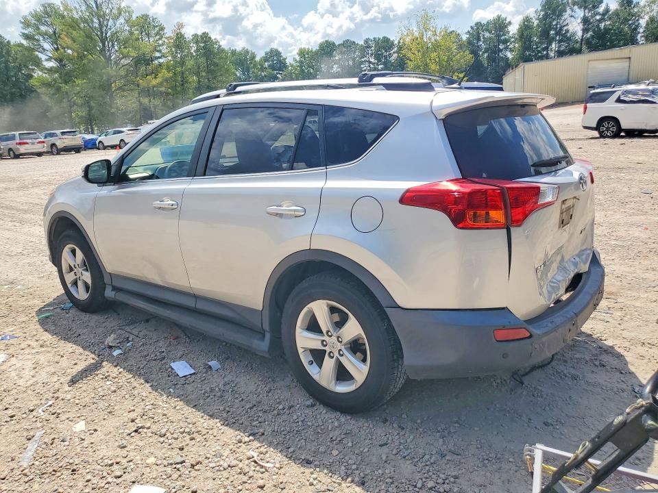 Photo 2 from auction – 2014 TOYOTA RAV4 with VIN JTMWFREV5EJ022787