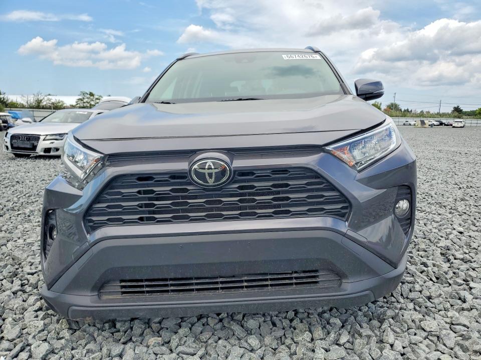 Photo 5 from auction – 2020 TOYOTA RAV4 with VIN JTMP1RFV0LJ027815