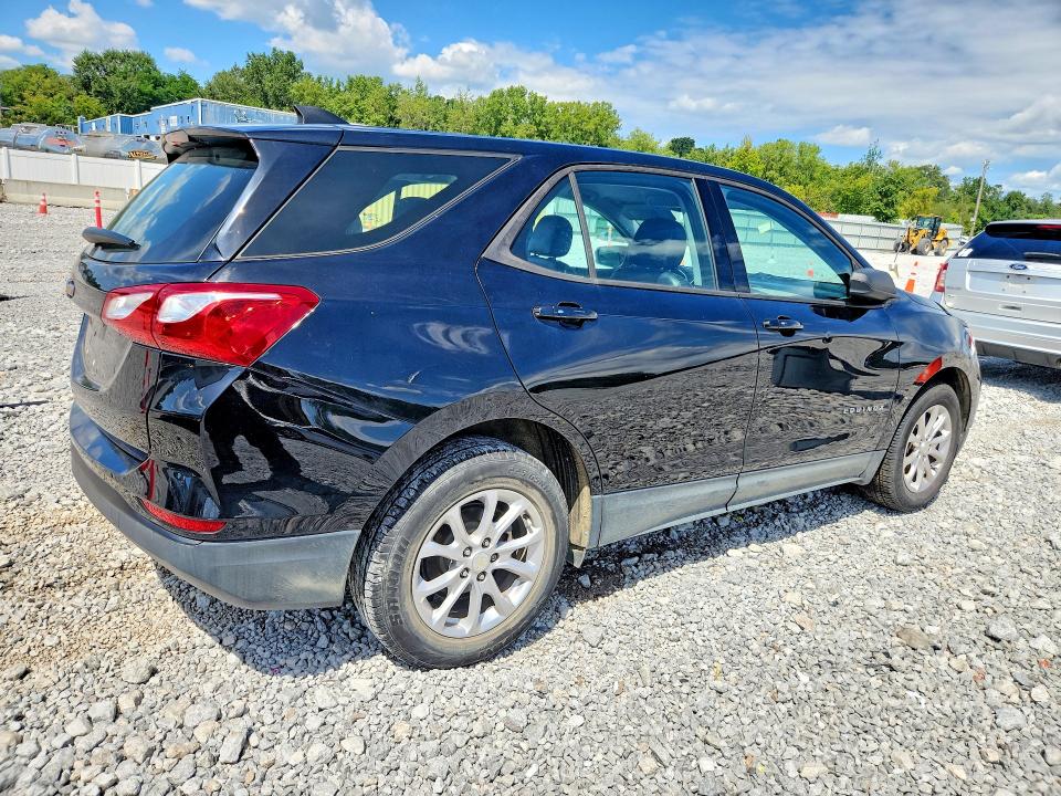 Photo 3 from auction – 2019 CHEVROLET EQUINOX with VIN 3GNAXHEV9KL345365