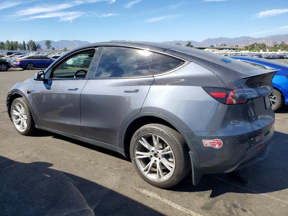 Photo 2 from auction – 2023 TESLA MODEL Y with VIN 7SAYGDEE1PF877928