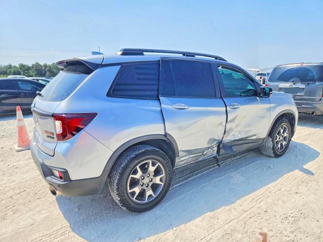 Photo 3 from auction – 2022 HONDA PASSPORT with VIN 5FNYF8H66NB002448