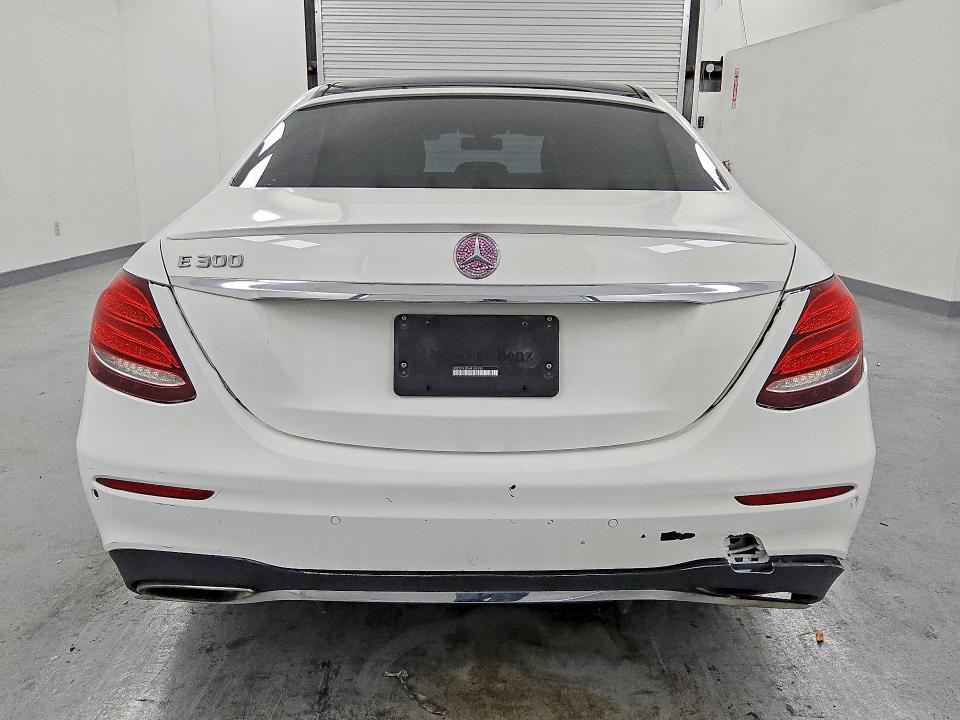 Photo 6 from auction – 2017 MERCEDES-BENZ E with VIN WDDZF4JB9HA106780