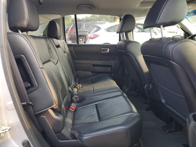 Photo 11 from auction – 2015 HONDA PILOT with VIN 5FNYF4H77FB067215