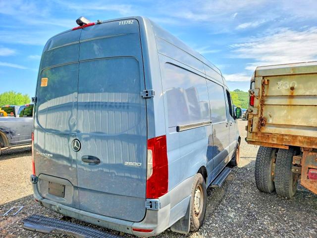Photo 3 from auction – 2019 MERCEDES-BENZ SPRINTER with VIN WD4PF0CD9KP091118