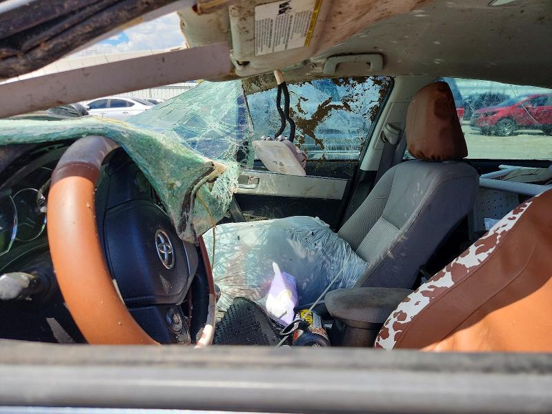 Photo 7 from auction – 2014 TOYOTA COROLLA with VIN 2T1BURHE0EC197542