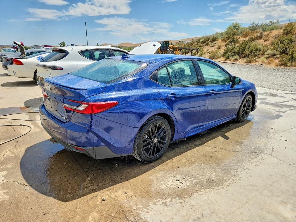 Photo 3 from auction – 2025 TOYOTA CAMRY with VIN 4T1DAACK2SU036023