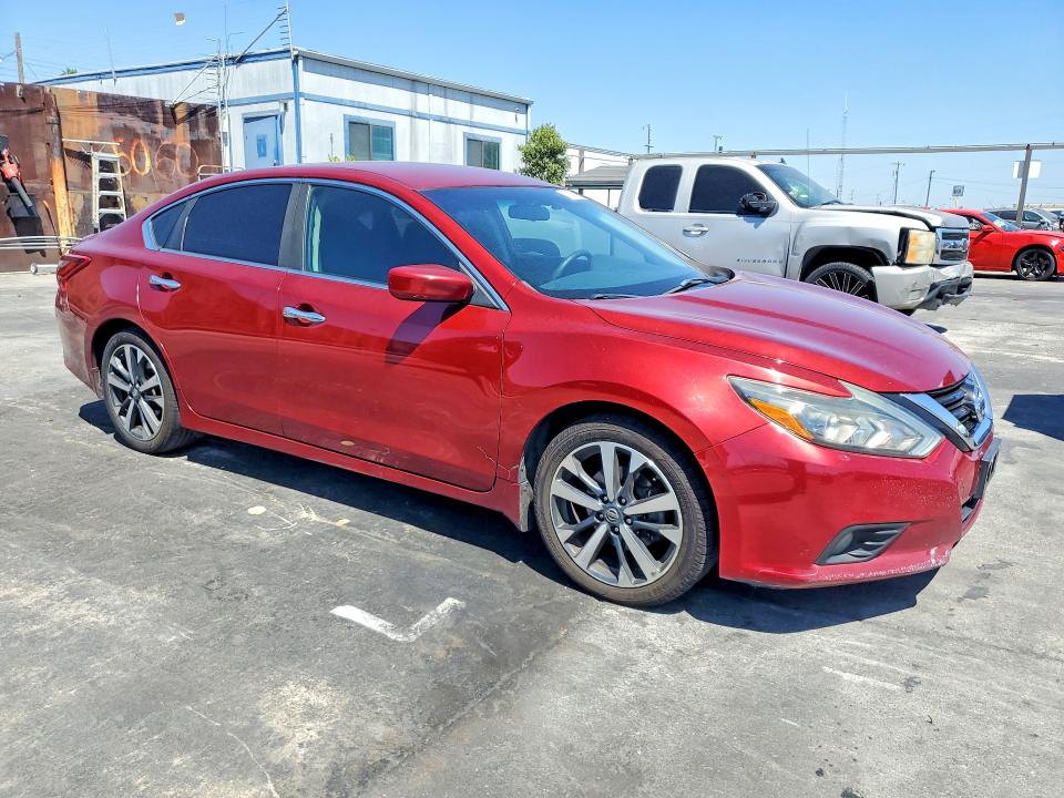 Photo 4 from auction – 2017 NISSAN ALTIMA with VIN 1N4AL3AP1HC498606