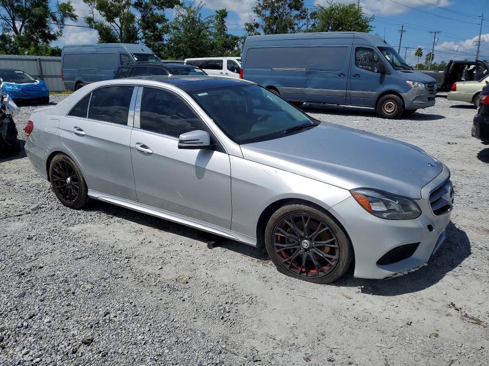 Photo 4 from auction – 2014 MERCEDES-BENZ E with VIN WDDHF8JB0EB001229