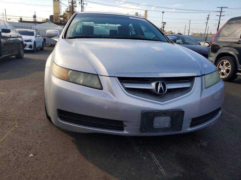Photo 5 from auction – 2005 ACURA TL with VIN 19UUA66285A020428