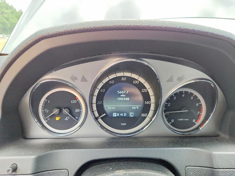 Photo 9 from auction – 2010 MERCEDES-BENZ C with VIN WDDGF5EBXAR128740