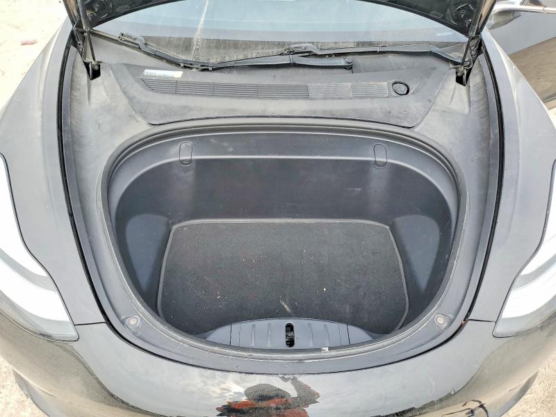 Photo 11 from auction – 2018 TESLA MODEL 3 with VIN 5YJ3E1EA2JF053839
