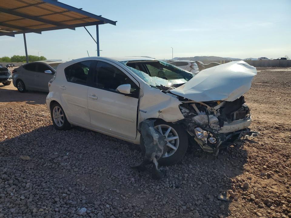 Photo 4 from auction – 2013 TOYOTA PRIUS C with VIN JTDKDTB33D1543669