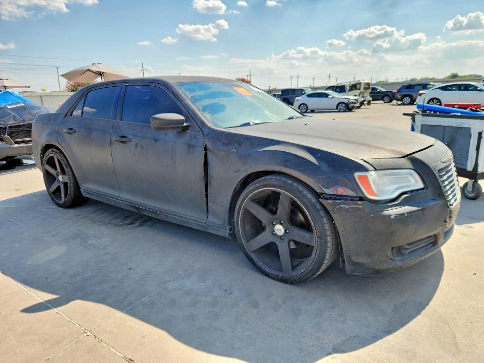 Фото 4 с аукциона – 2013 CHRYSLER 300 с VIN 2C3CCAAG1DH589264