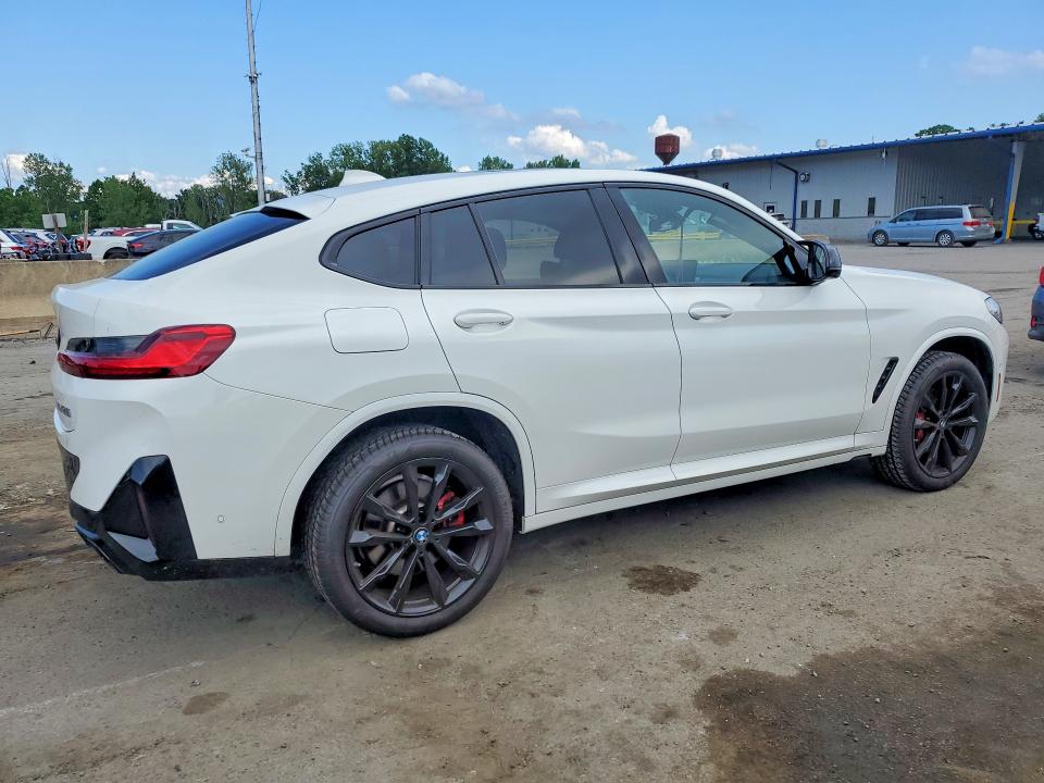 Photo 3 from auction – 2023 BMW X4 with VIN 5UX43DT07P9S45863