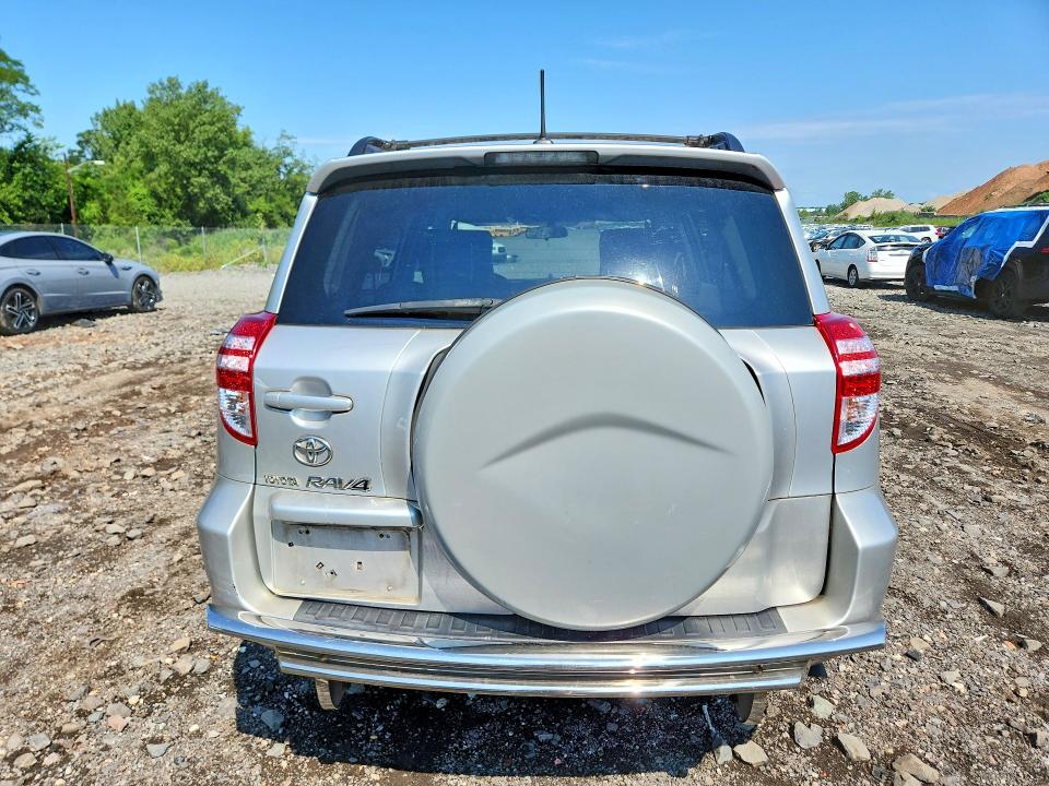 Photo 6 from auction – 2010 TOYOTA RAV4 with VIN 2T3ZF4DV1AW017857