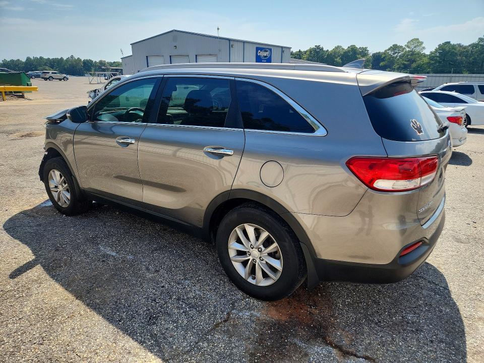 Photo 2 from auction – 2016 KIA SORENTO with VIN 5XYPG4A36GG137426