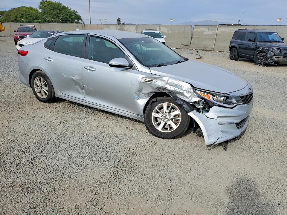 Photo 4 from auction – 2016 KIA OPTIMA with VIN 5XXGT4L30GG016484