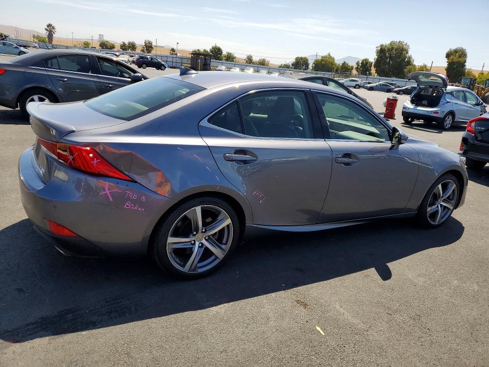 Photo 3 from auction – 2017 LEXUS IS with VIN JTHBA1D28H5059379