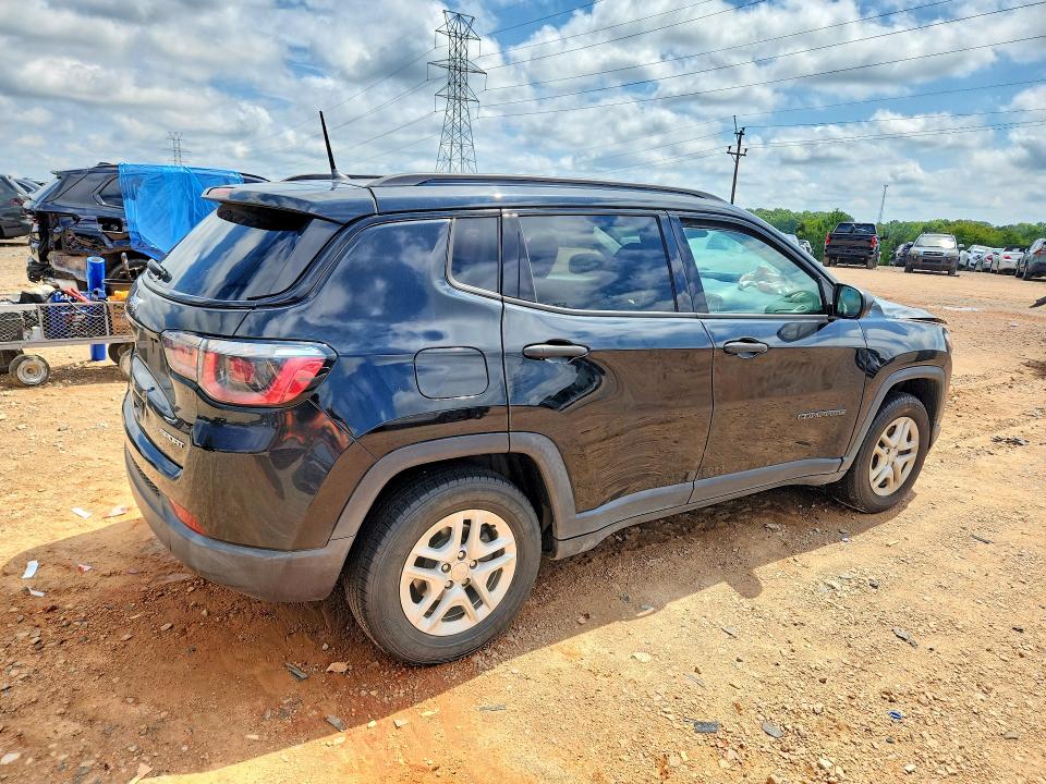 Photo 3 from auction – 2018 JEEP COMPASS with VIN 3C4NJCAB2JT181546