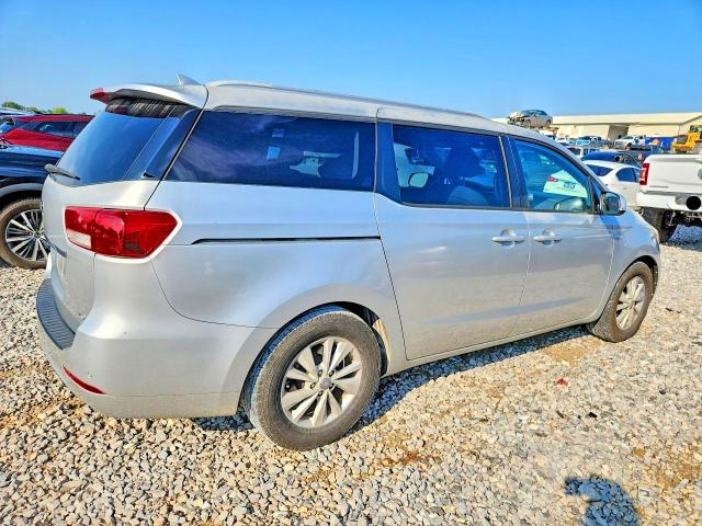 Photo 3 from auction – 2016 KIA SEDONA with VIN KNDMB5C19G6187873