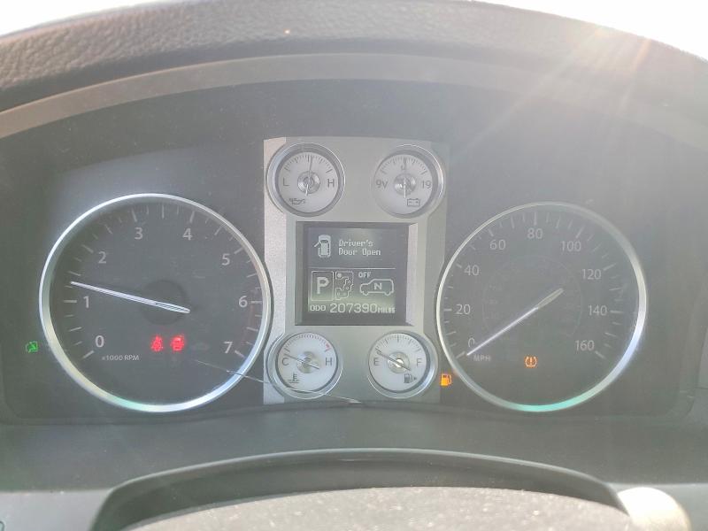 Photo 9 from auction – 2010 LEXUS LX with VIN JTJHY7AX2A4042032