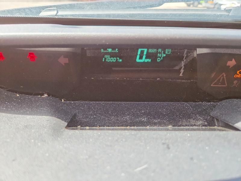 Photo 9 from auction – 2005 TOYOTA PRIUS with VIN JTDKB20U357042209