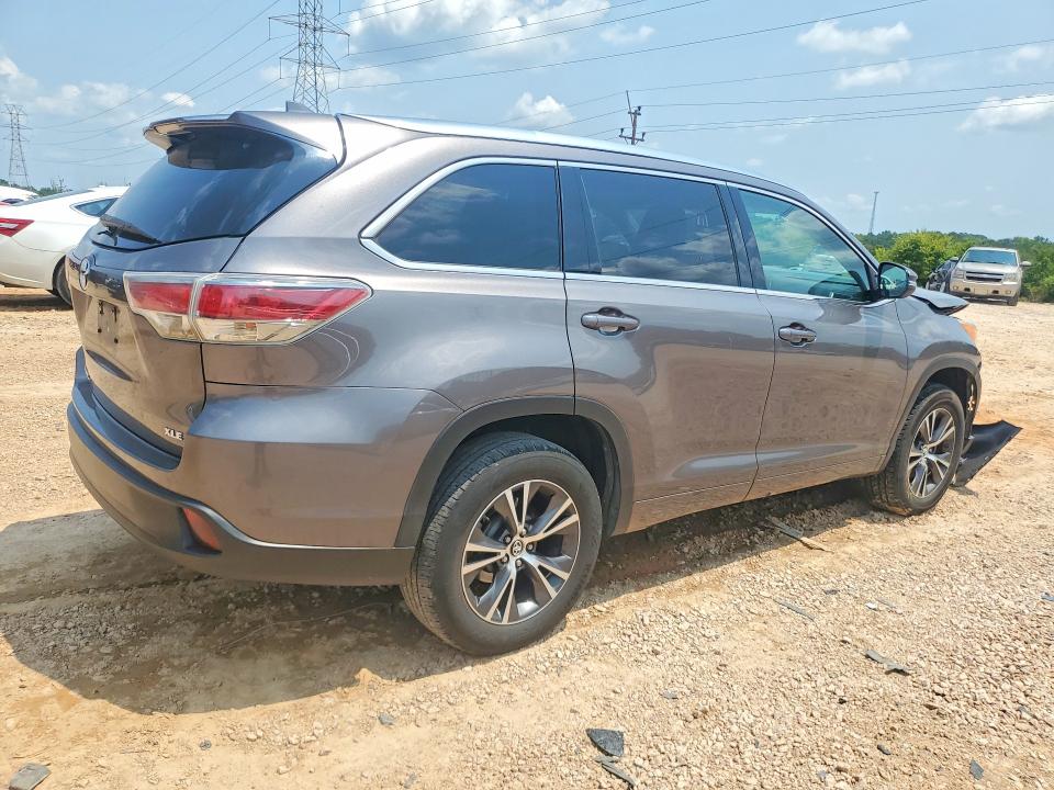 Photo 3 from auction – 2016 TOYOTA HIGHLANDER with VIN 5TDKKRFH8GS504713