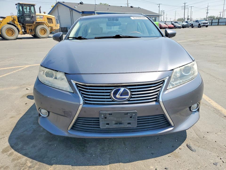 Photo 5 from auction – 2013 LEXUS ES with VIN JTHBW1GG8D2030209
