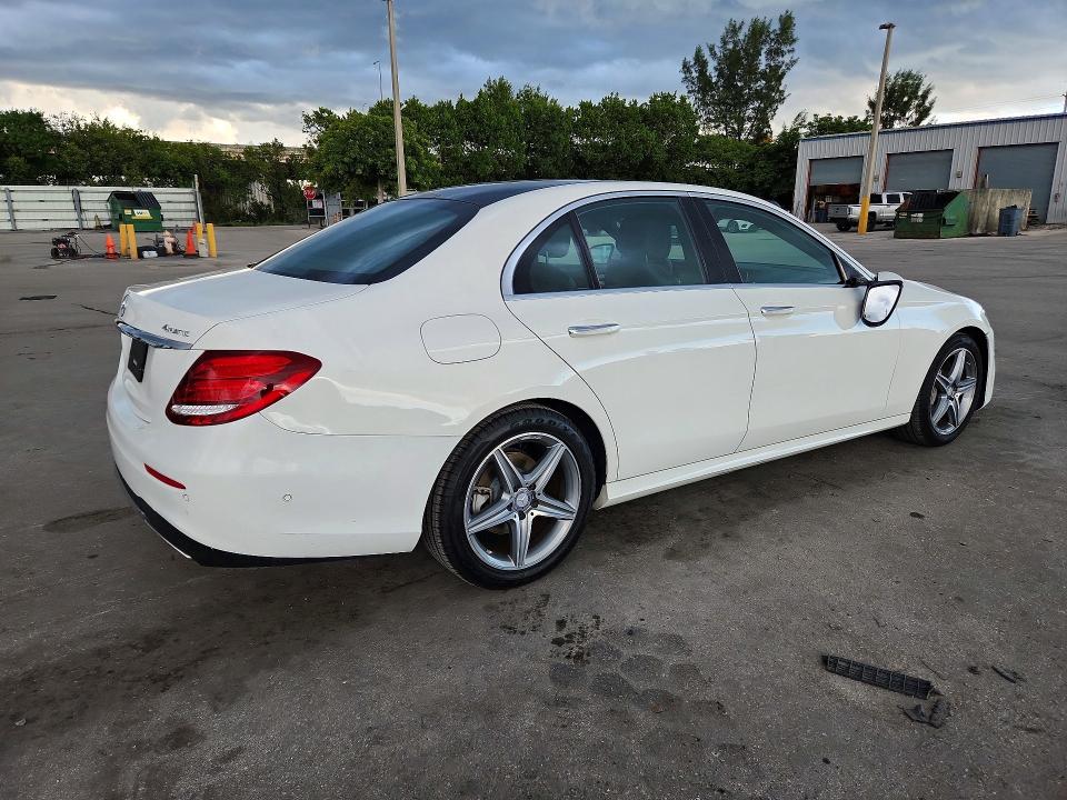 Photo 3 from auction – 2017 MERCEDES-BENZ E with VIN WDDZF4KBXHA019372