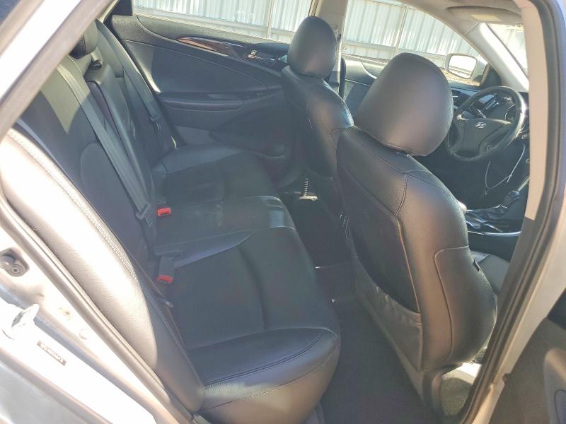 Photo 10 from auction – 2012 HYUNDAI SONATA with VIN 5NPEC4AB4CH464176