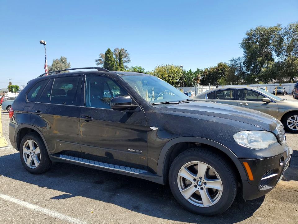 Photo 4 from auction – 2012 BMW X5 with VIN 5UXZW0C50CL668184