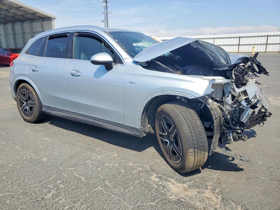 Снимка 4 от търг – 2025 MERCEDES-BENZ GLC с VIN W1NKM5GB2SF385054