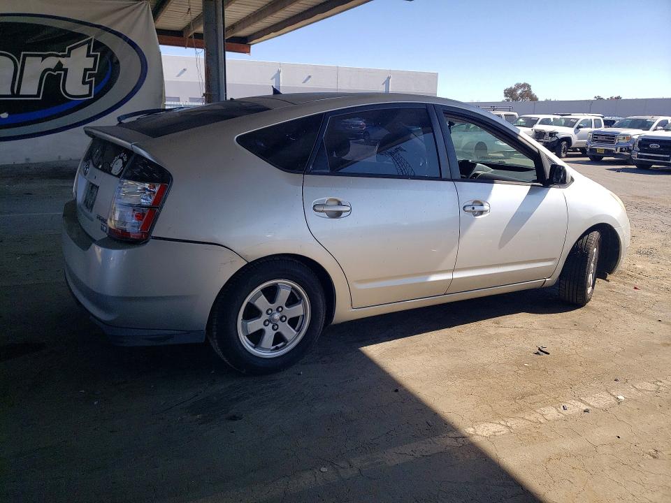 Photo 3 from auction – 2005 TOYOTA PRIUS with VIN JTDKB20U753115704