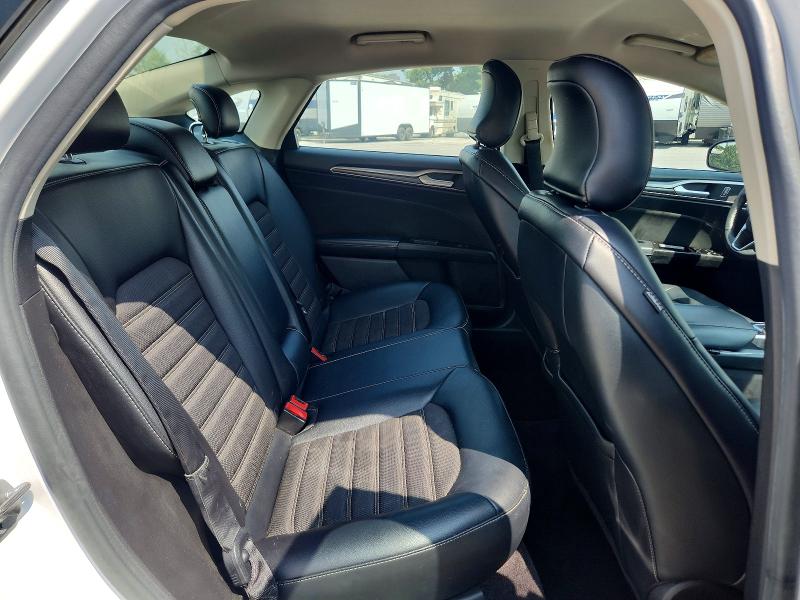 Photo 10 from auction – 2017 FORD FUSION with VIN 3FA6P0HD3HR221297