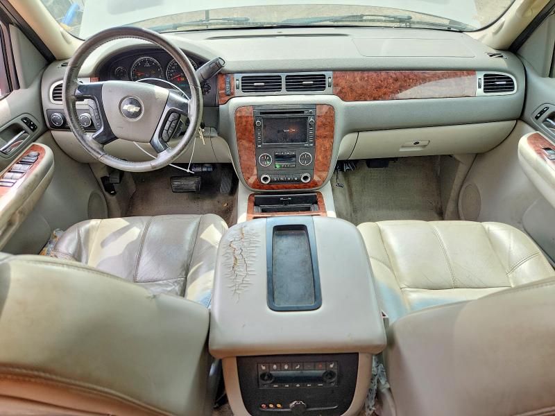 Photo 8 from auction – 2011 CHEVROLET SUBURBAN with VIN 1GNSK5E35BR183226