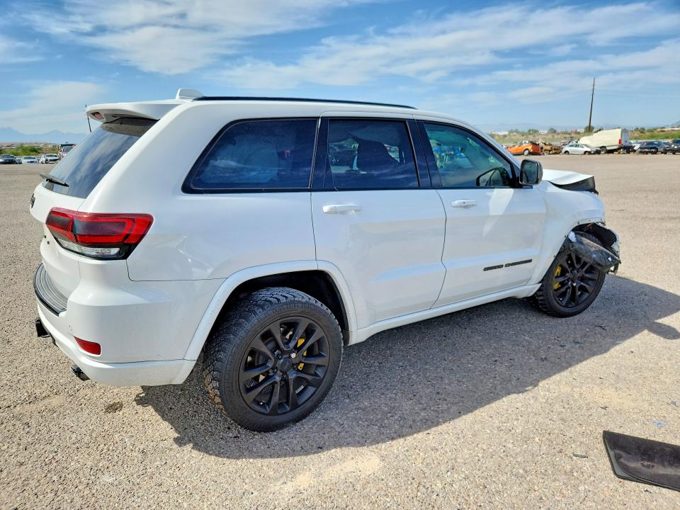 Снимка 3 от търг – 2017 JEEP GRAND CHEROKEE с VIN 1C4RJFAG6HC700828