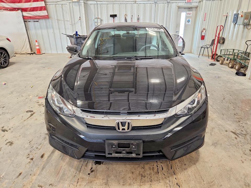 Photo 5 from auction – 2016 HONDA CIVIC with VIN 19XFC2F56GE093916
