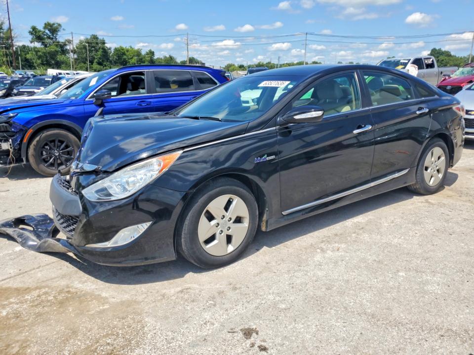 HYUNDAI SONATA 2011 with VIN KMHEC4A46BA003015 - Photo from auction