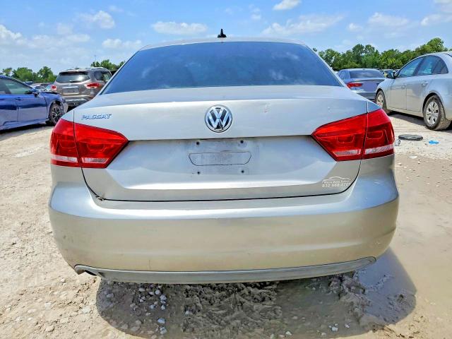 صورة رقم 6 من المزاد - 2014 VOLKSWAGEN PASSAT مع VIN 1VWAP7A32EC024806