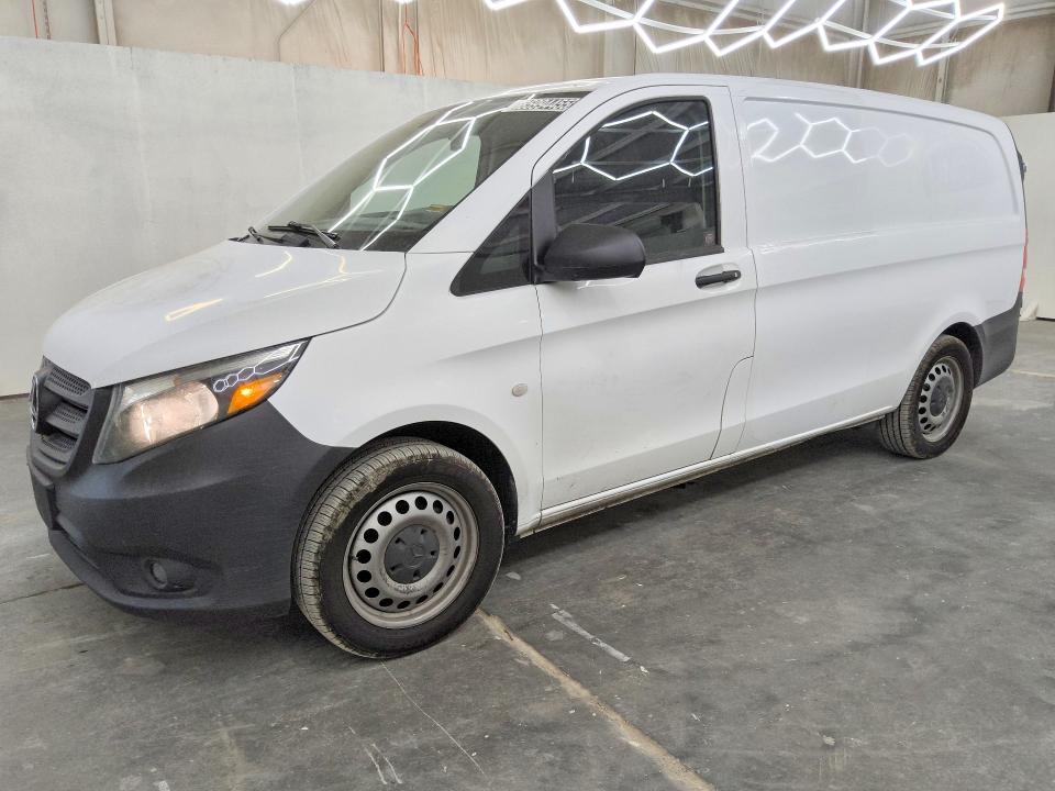 2022 MERCEDES-BENZ METRIS