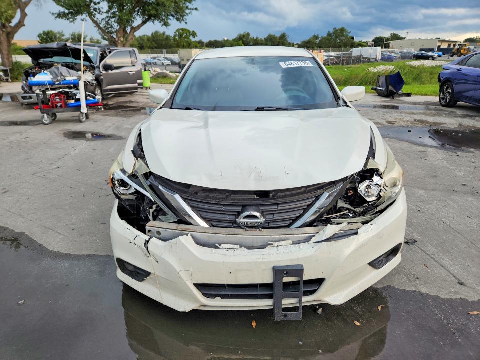 Photo 5 from auction – 2017 NISSAN ALTIMA with VIN 1N4AL3AP6HC124170