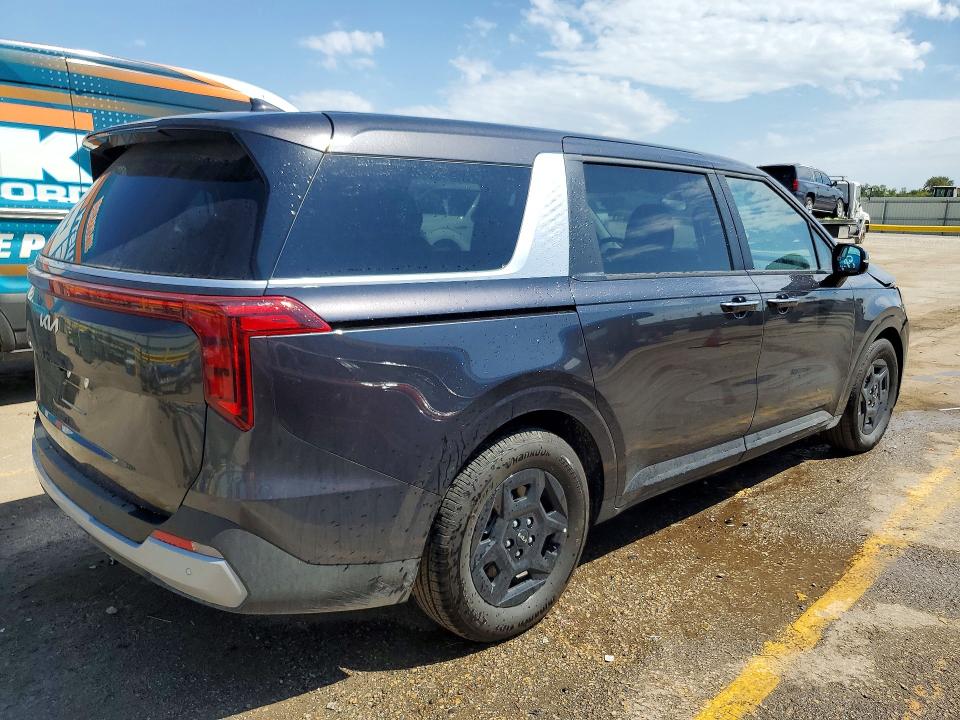 Photo 3 from auction – 2027 KIA CARNIVAL with VIN KNDNB5K39V6656707