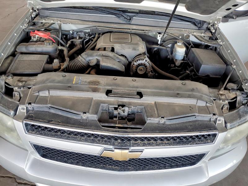 Photo 12 from auction – 2011 CHEVROLET SUBURBAN with VIN 1GNSKHE39BR236432