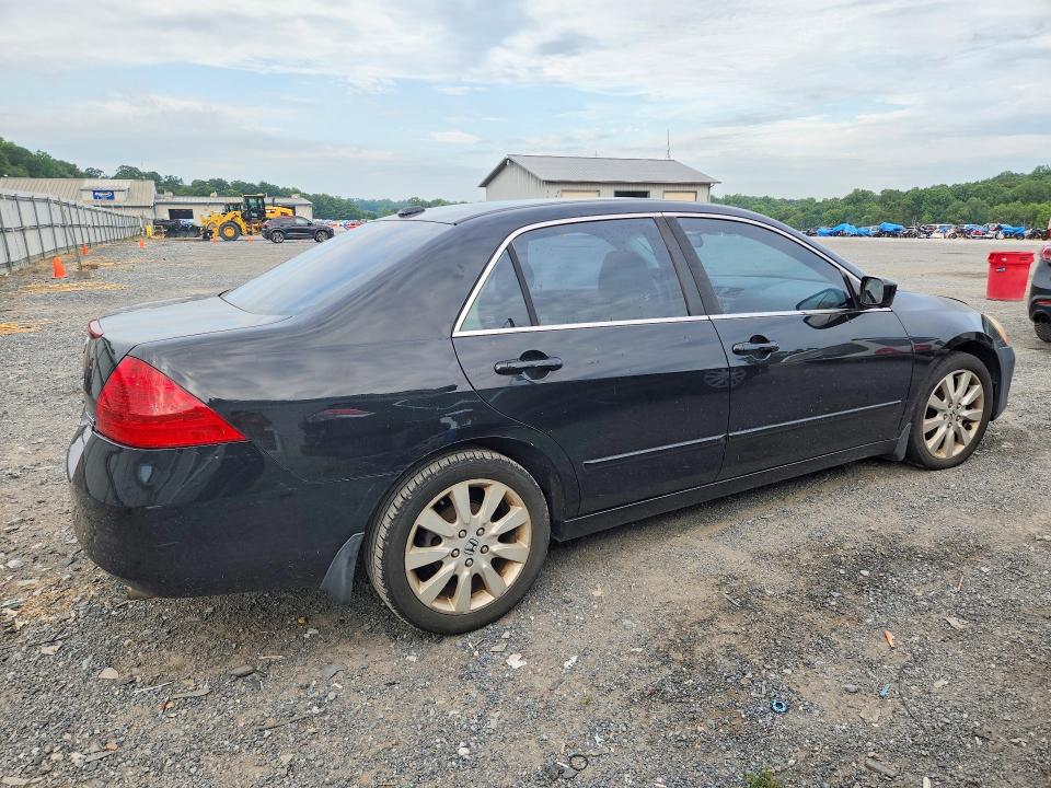 Photo 3 from auction – 2007 HONDA ACCORD with VIN 1HGCM66547A072767