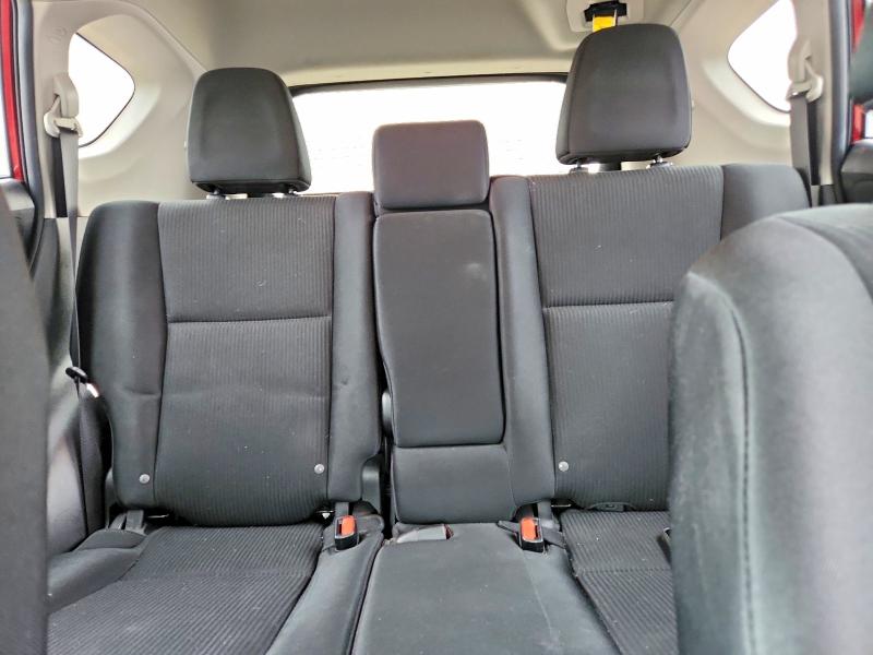 Photo 10 from auction – 2018 TOYOTA RAV4 with VIN 2T3BFREV9JW829646