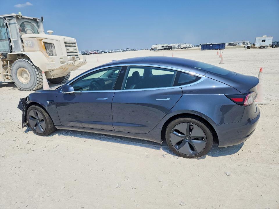 Photo 2 from auction – 2018 TESLA MDL 3 with VIN 5YJ3E1EA9JF028114